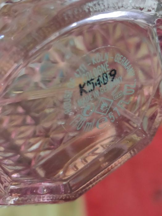 4711 Wakening Woods Of Scandinavia и 4711 Floral Fields of Ireland.