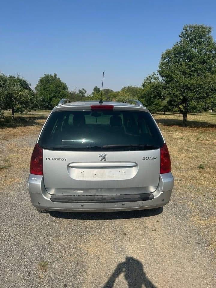Peugeot 307 SW на части