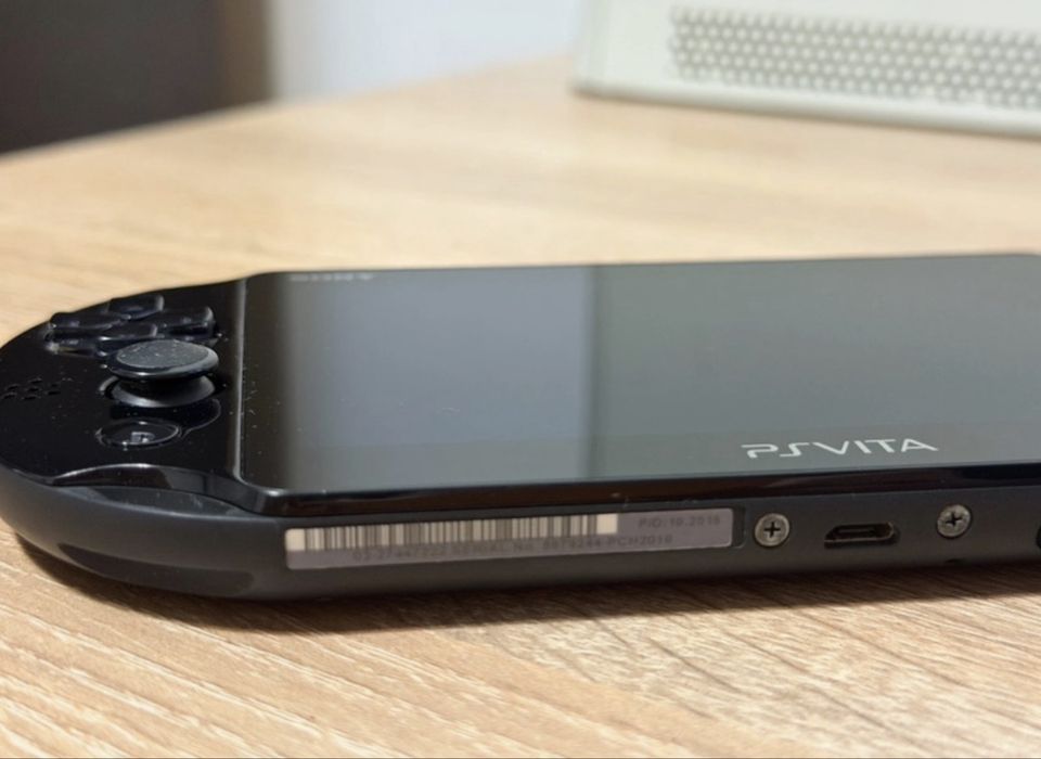 Consola Sony Playstation Vita Slim PCH 2016