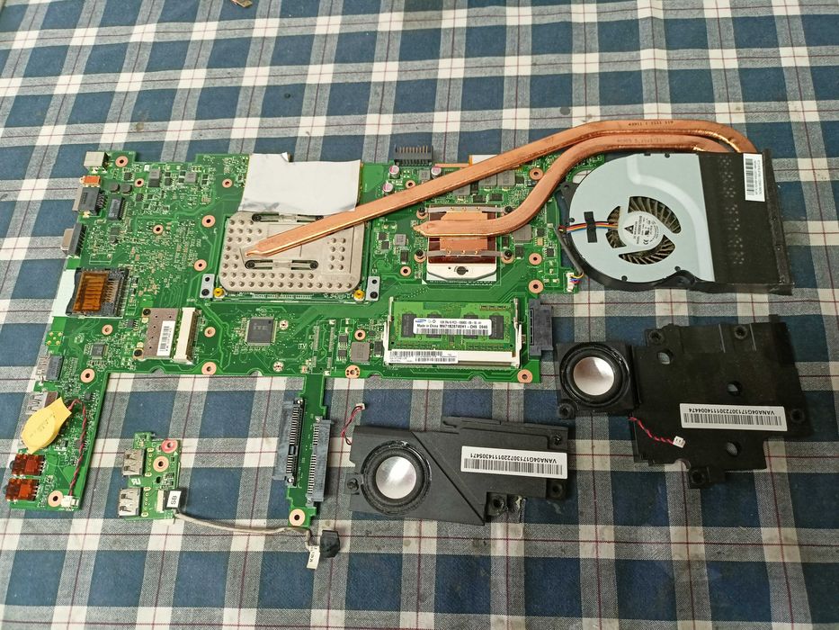 Carcasa placa componente Asus N75S