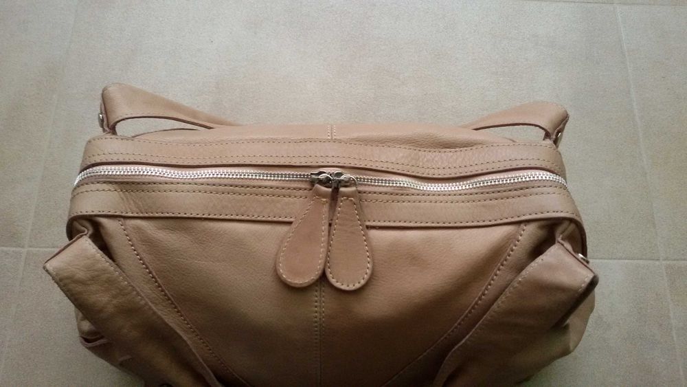 Маркова чанта от кожа Minelli с подарък втора чанта на ТОП цена