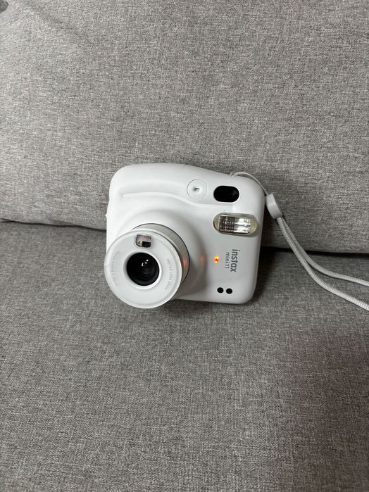 Fujifilm Instax Mini 11 Clay White