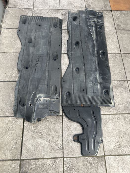 Scut podea stanga dreapta Skoda octavia 3 an 2013-2018