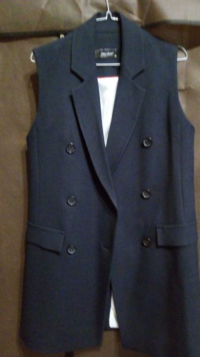 Продам качественную одеждуженскую.