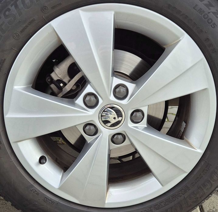 Jante aliaj 16" Velorum Skoda Octavia / anvelope Hankook
