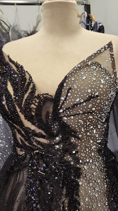 Блестяща Бална Рокля