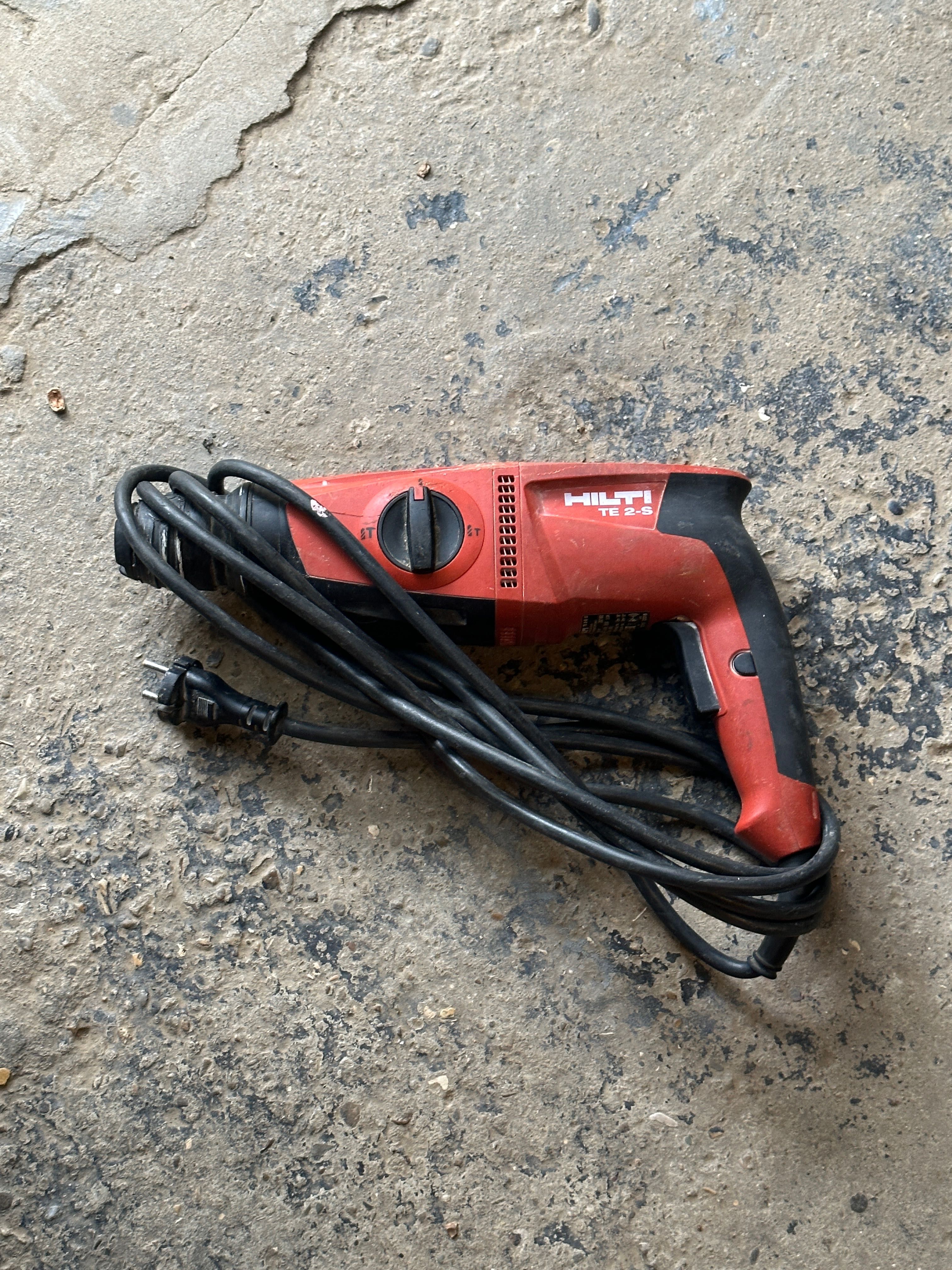 Rotopercutor Hilti te 2-s ca nou