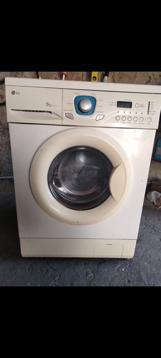 Продаётся  машынка