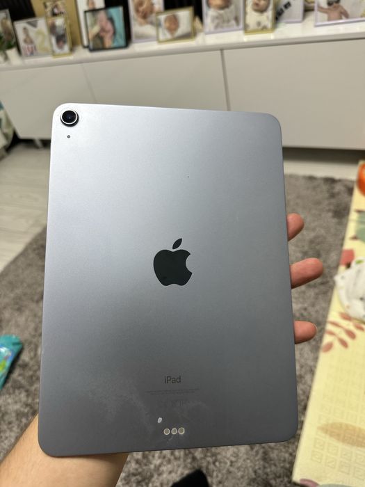 Vand ipad air gen 4 pentru piese
