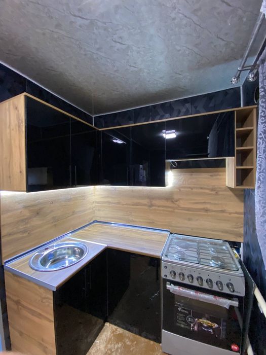 Zakazga  Oshxona mebel yasab beramiz.