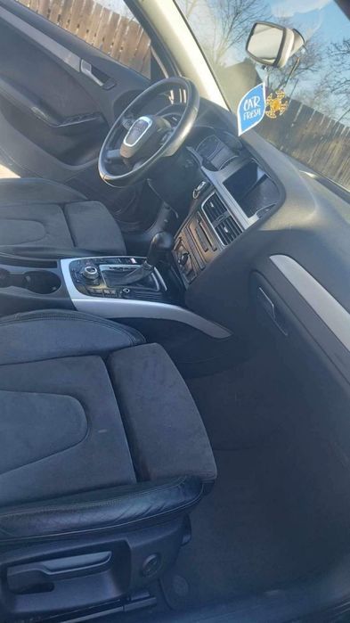 Audi a4 b8 2009 .