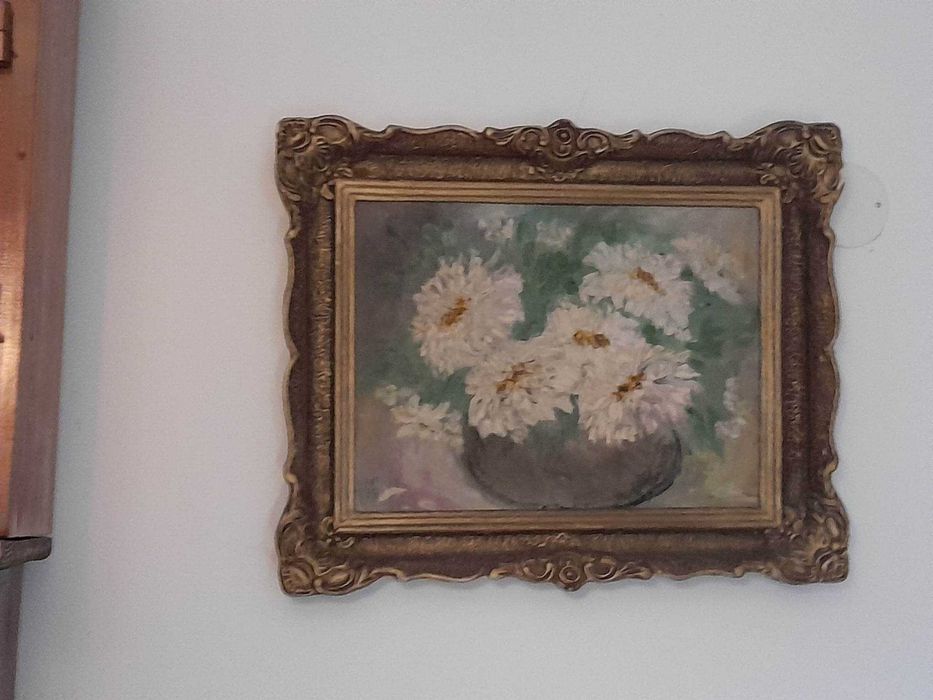 Vas cu flori, inramat,ulei pe placaj, 38x28 cm  semnat MP 1979