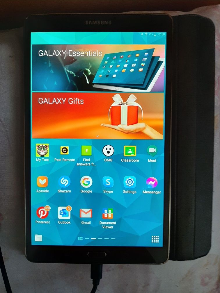 Tablet САМСУНГ SM T700 с облекло, 8,4"