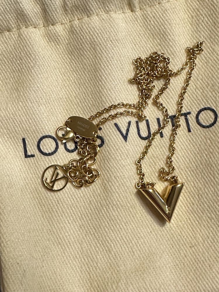 Цепочка V Louis Vuitton