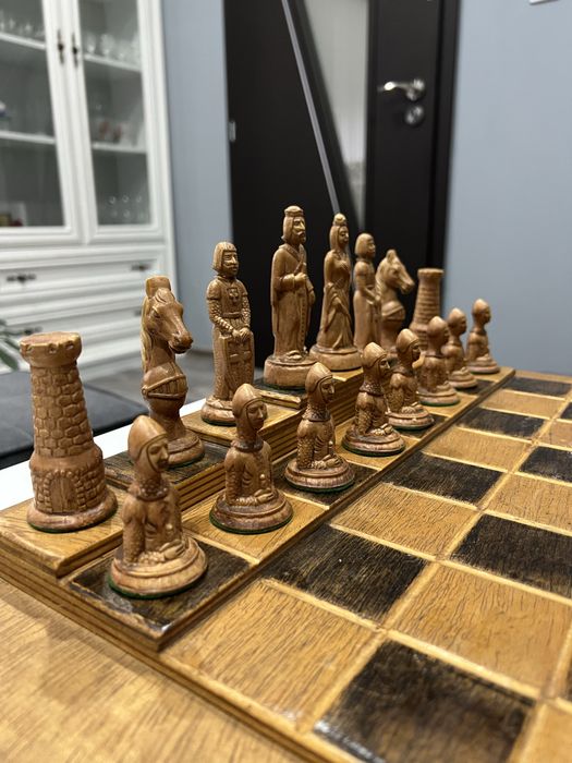 Голям антикварен шах (50 х 50см.)