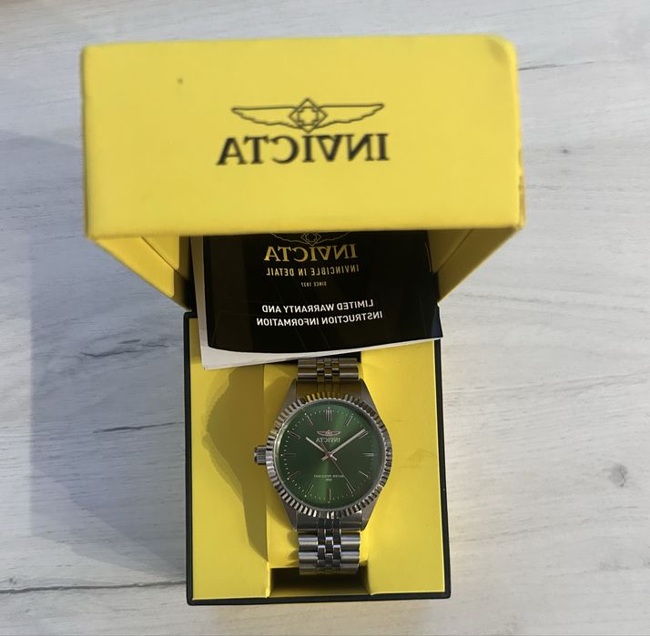 Invicta часовник