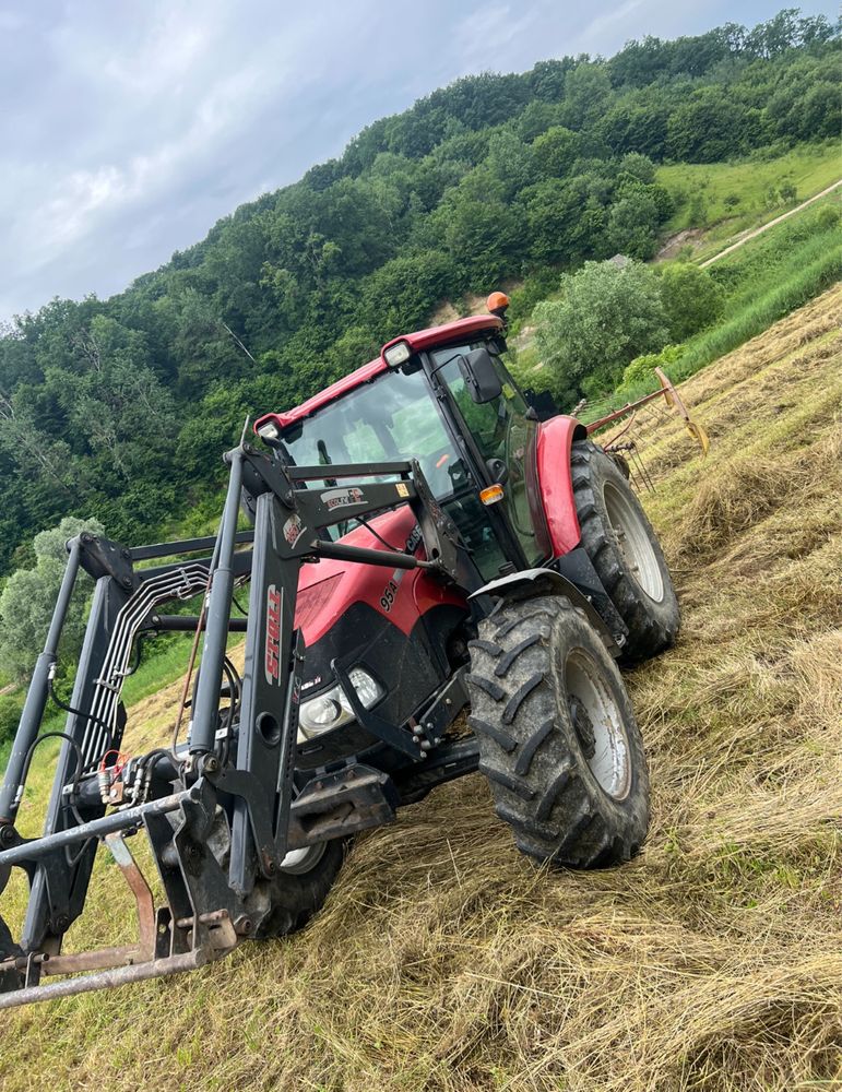 Tractor Caseih Farmall95A cu incarcator frontal