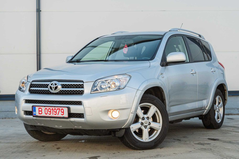 Toyota Rav 4 2,2 D-CAT 177cai 4x4 - Utilitara cu 2 locuri