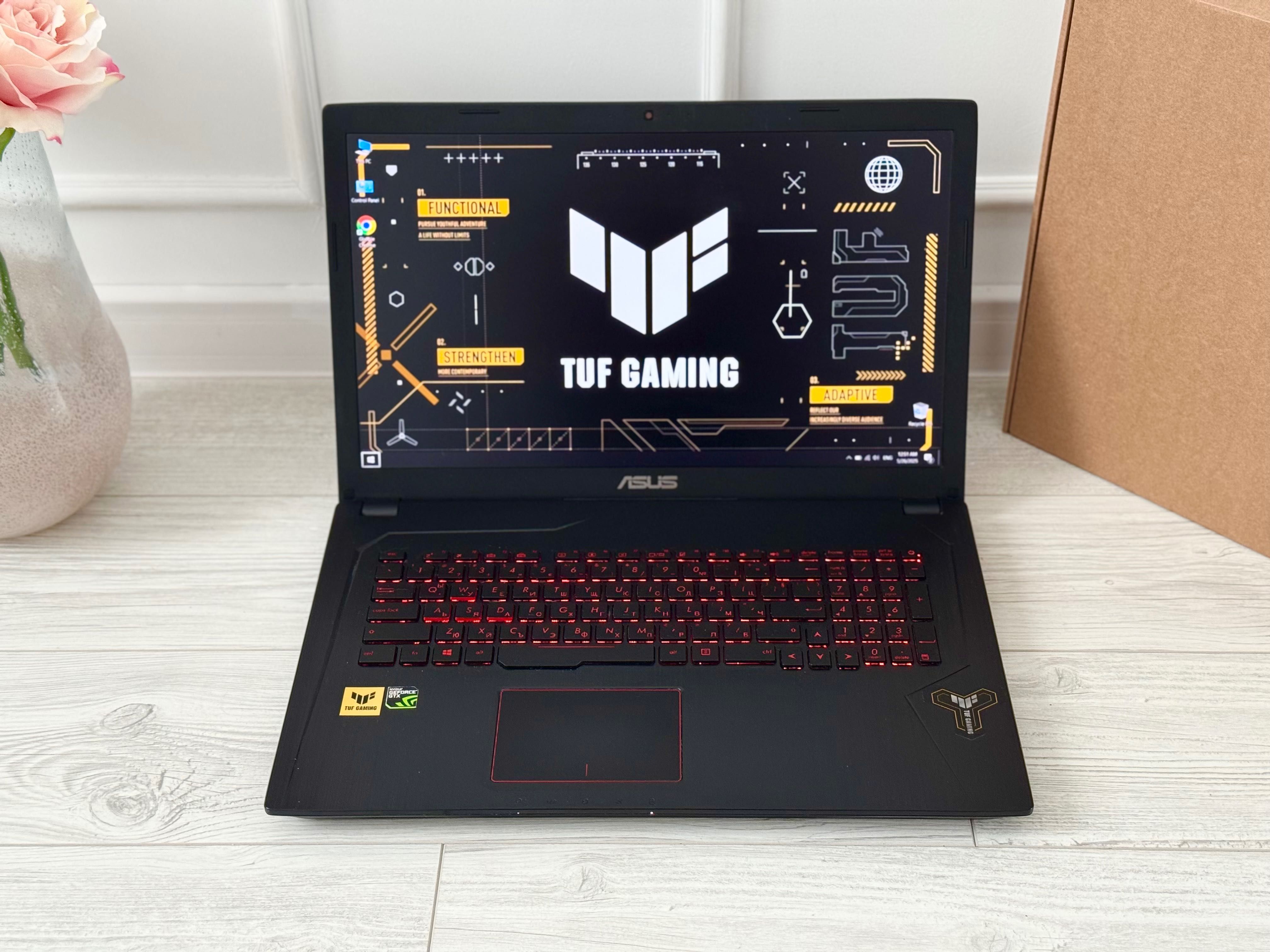 17.3 IPS FHD/GTX 1050 4GB /i7 7700HQ /1000GB/8GB рам/ TUF ASUS