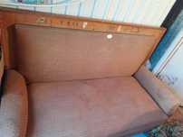 Продам  старинный диван