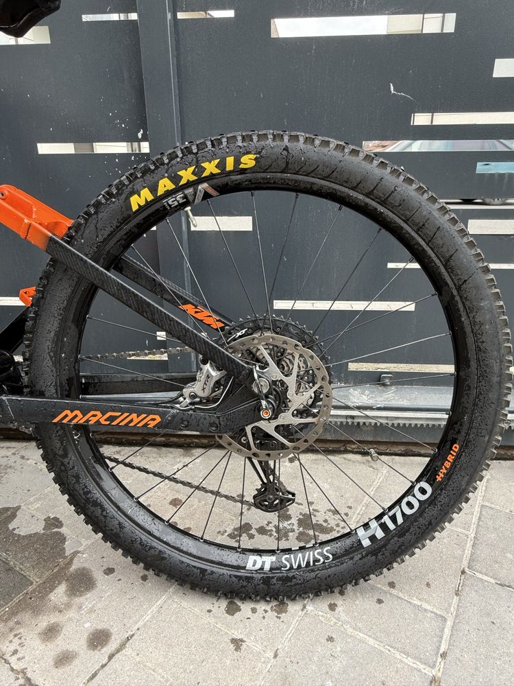 Vand bicicleta ktm full suspension electrica