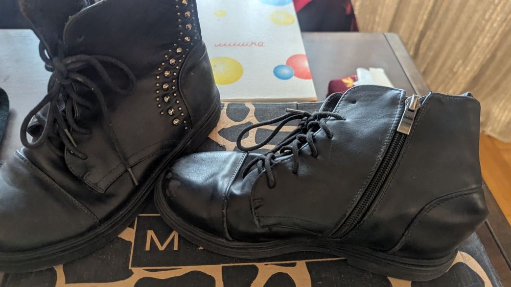 Продам обувь на девочку осень зима