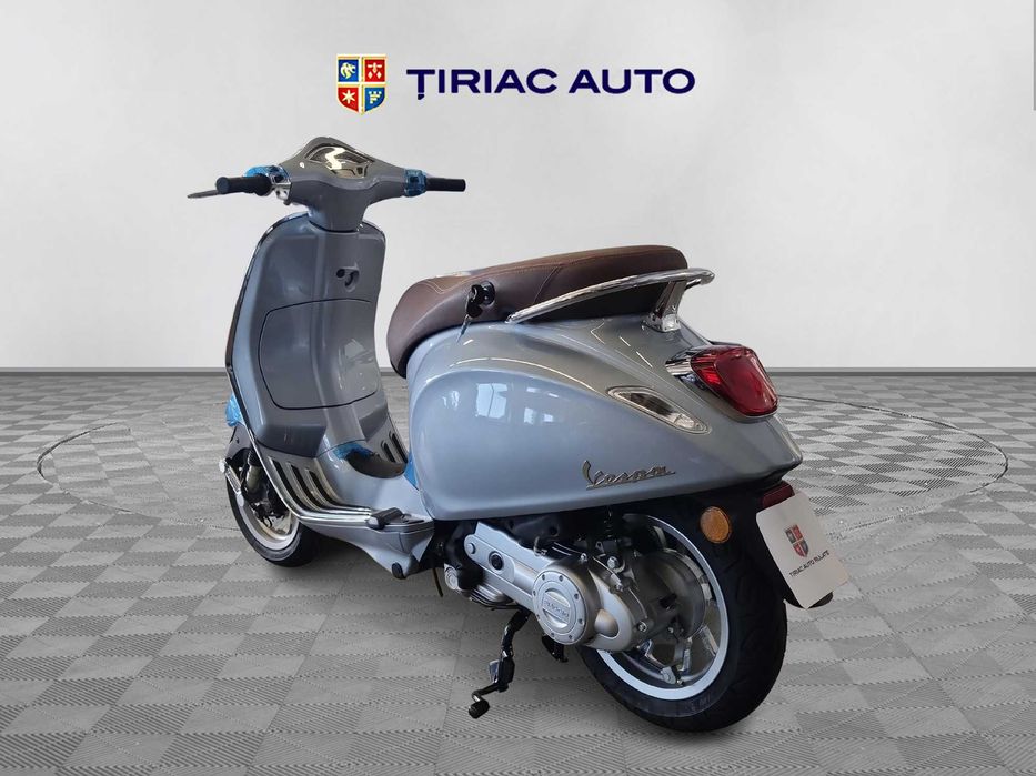 Piaggio Vespa Primavera 50 Grigio