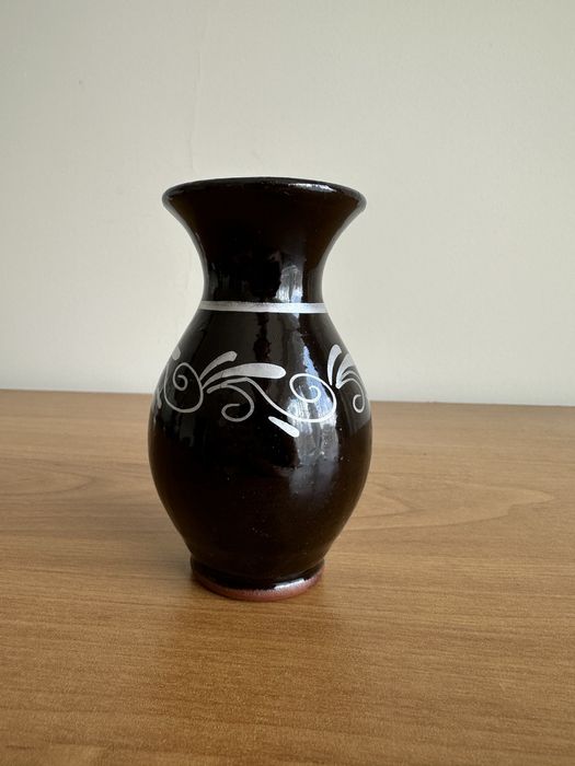 Декоративни вази и керамика – уникални ръчно изработени произведения