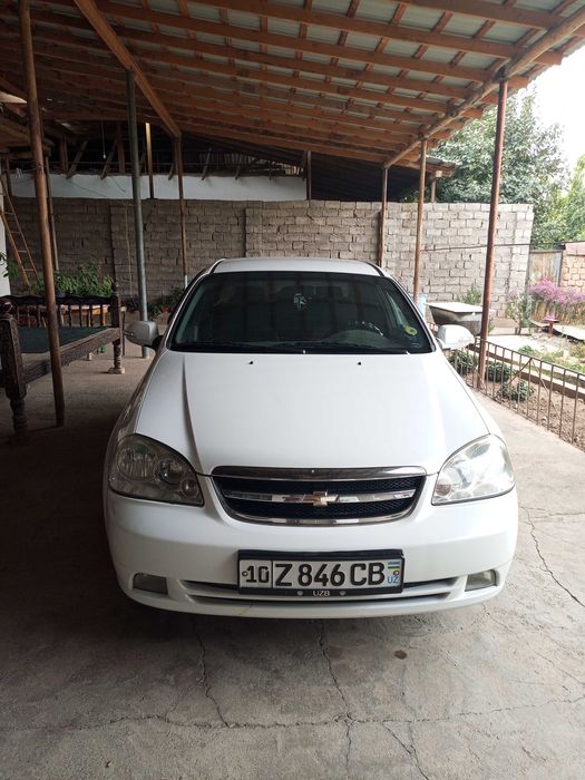 Lacetti 2009 sotiladi arenda