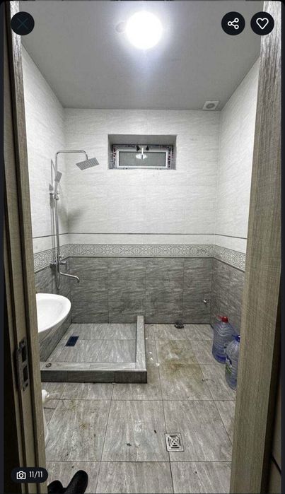 Hovli sotiladi 5 sotix