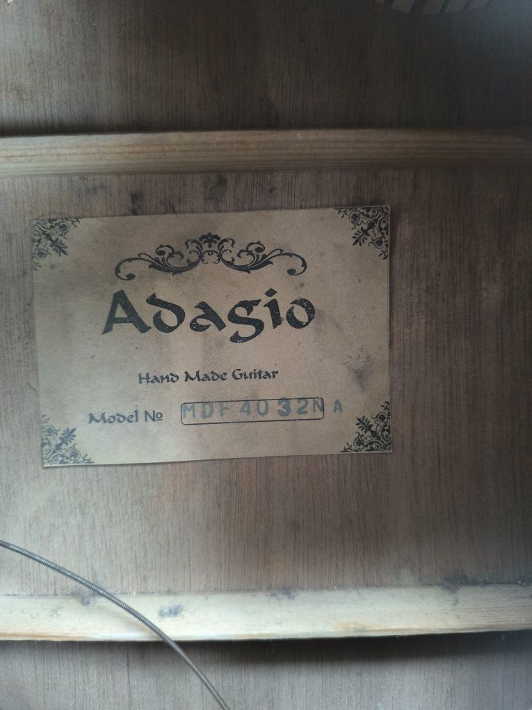 Продам Гитара Adagio