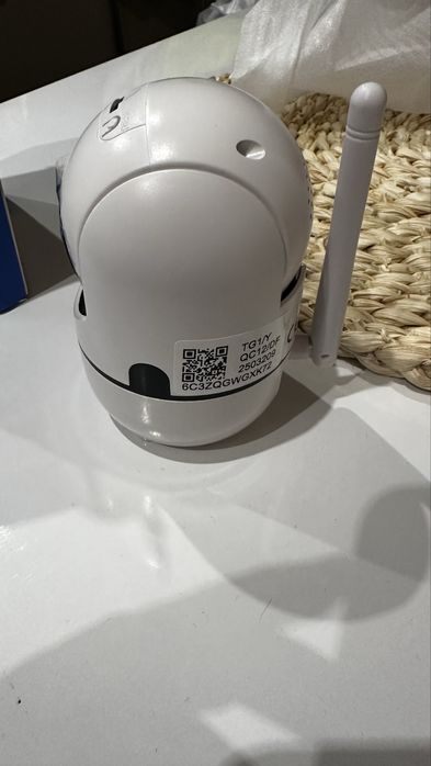 Продавам чисто нова камера с WiFi 1080 HD