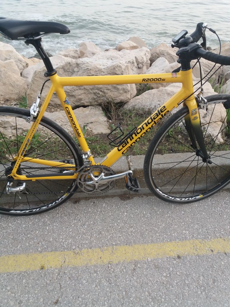 Шосеен велосипед Cannondale R2000 si