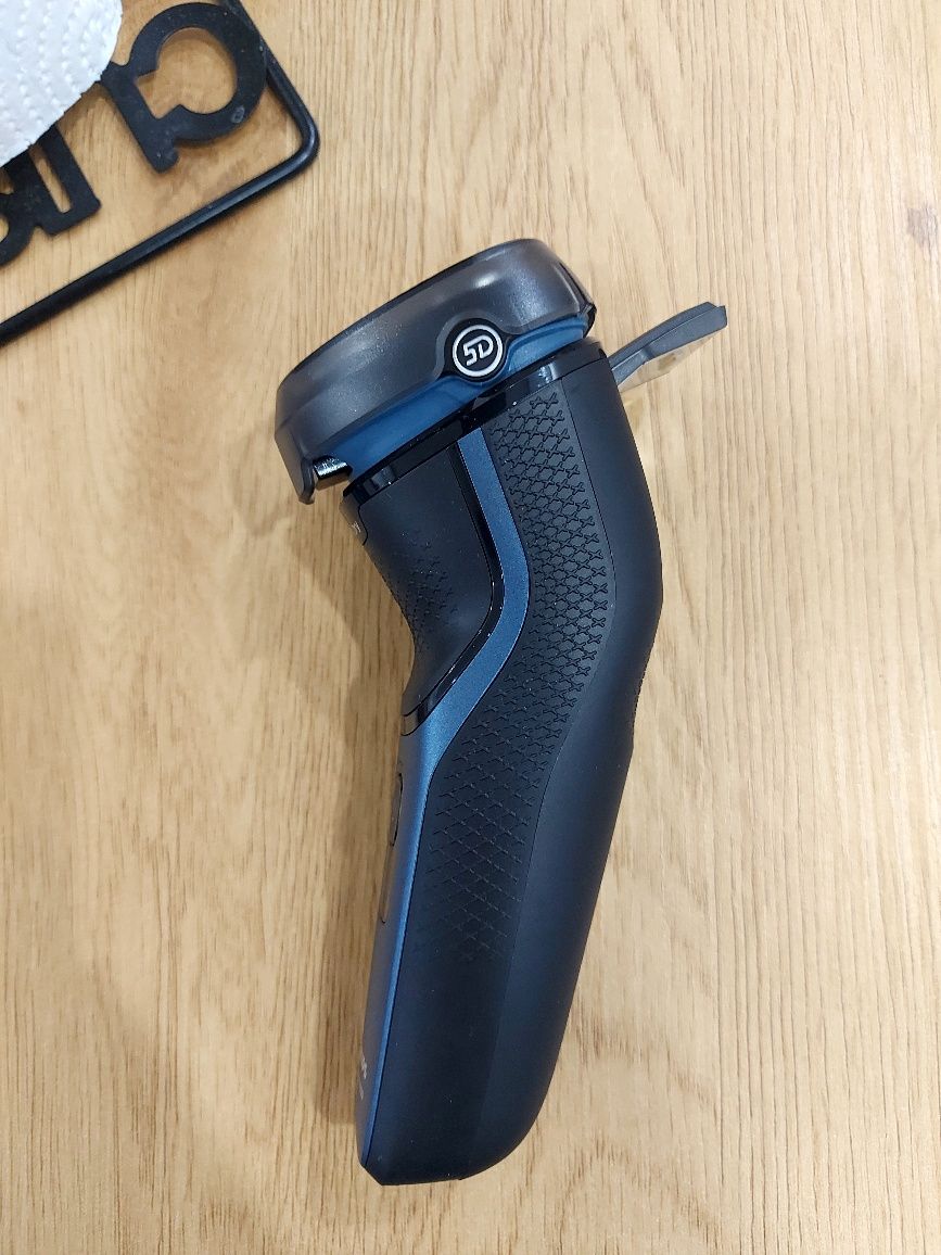 Нова- Машинка за бръснене PHILLIPS s3134 series 3000
