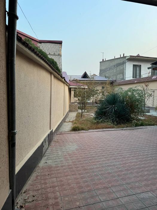 ДОМБРОБАД участок Чиланзар 4,7-сотка 8-комнат фасад 15-метров