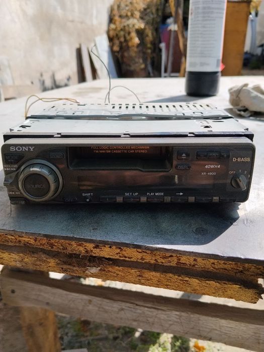 Продам автомагнитолу SONY