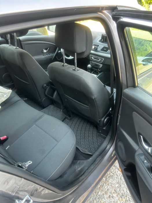 Vand renault megane 3 3500 euro usor negociabil