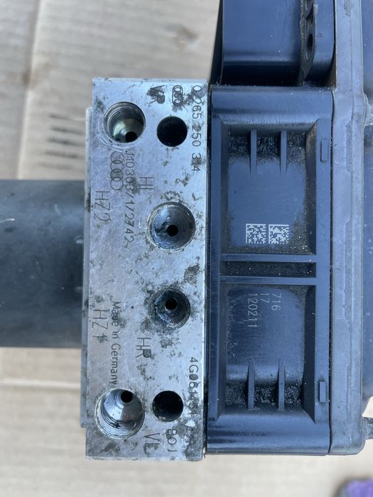 Pomp abs Audi A6 C7 4G 2.0TDI CGLC 177CP COD 4G0907379 / 0265250314