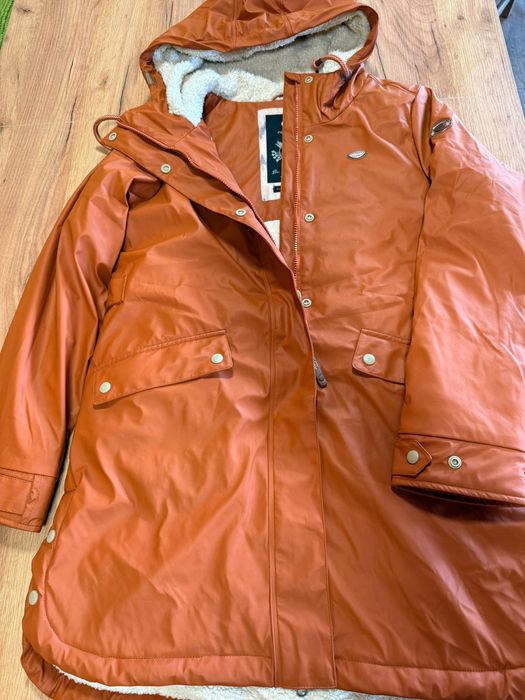На вашето внимания много стилно дамско на renwear М размер