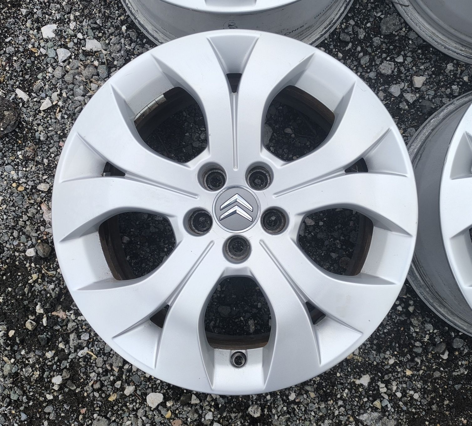 16 цола джанти за Citroen C8 Peugeot 807 Fiat Ulysses