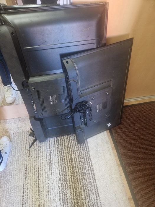 Tv Nei unul smart de 100 display spart