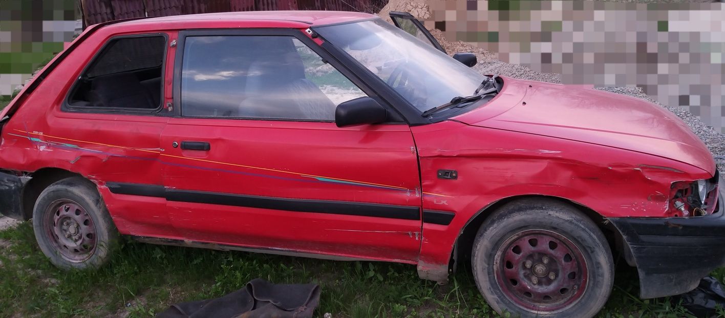 Mazda 323 год:1992