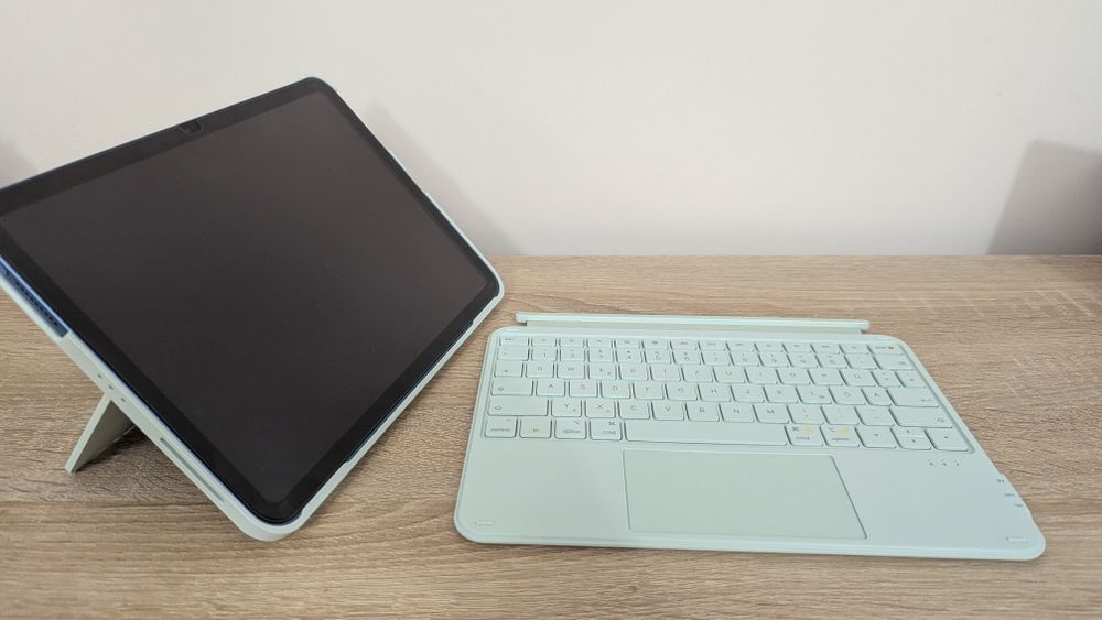 Tastatura Inateck , all in one for iPad 10 th