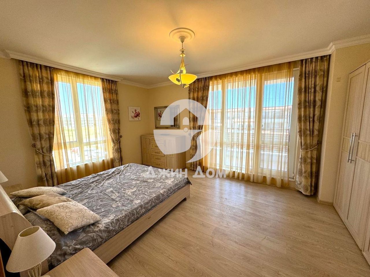 Продава се Тристаен апартамент в Бургас, Сарафово - 119 кв.м за 1841 €/кв.м - Снимка #5
