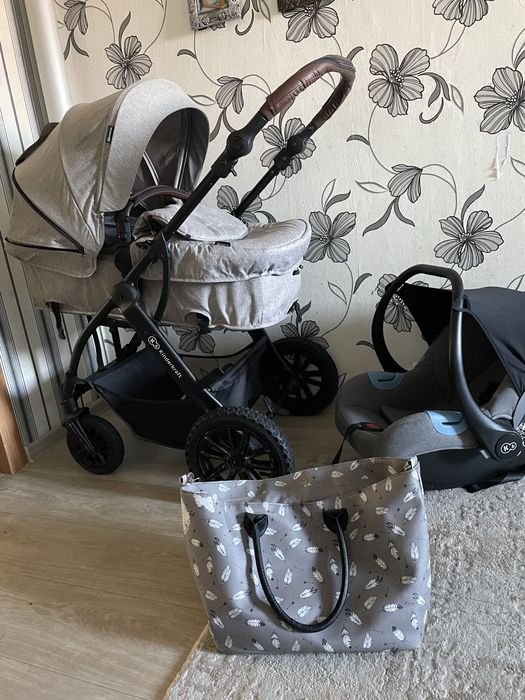 Продам коляску KinderKraft