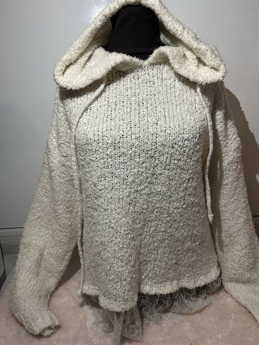 Мека дамска пухкава блуза с качулка