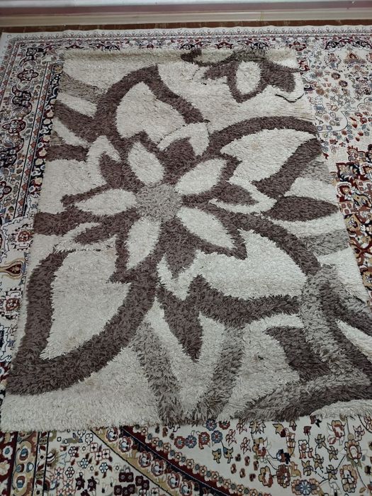 Кілемдер сатылады