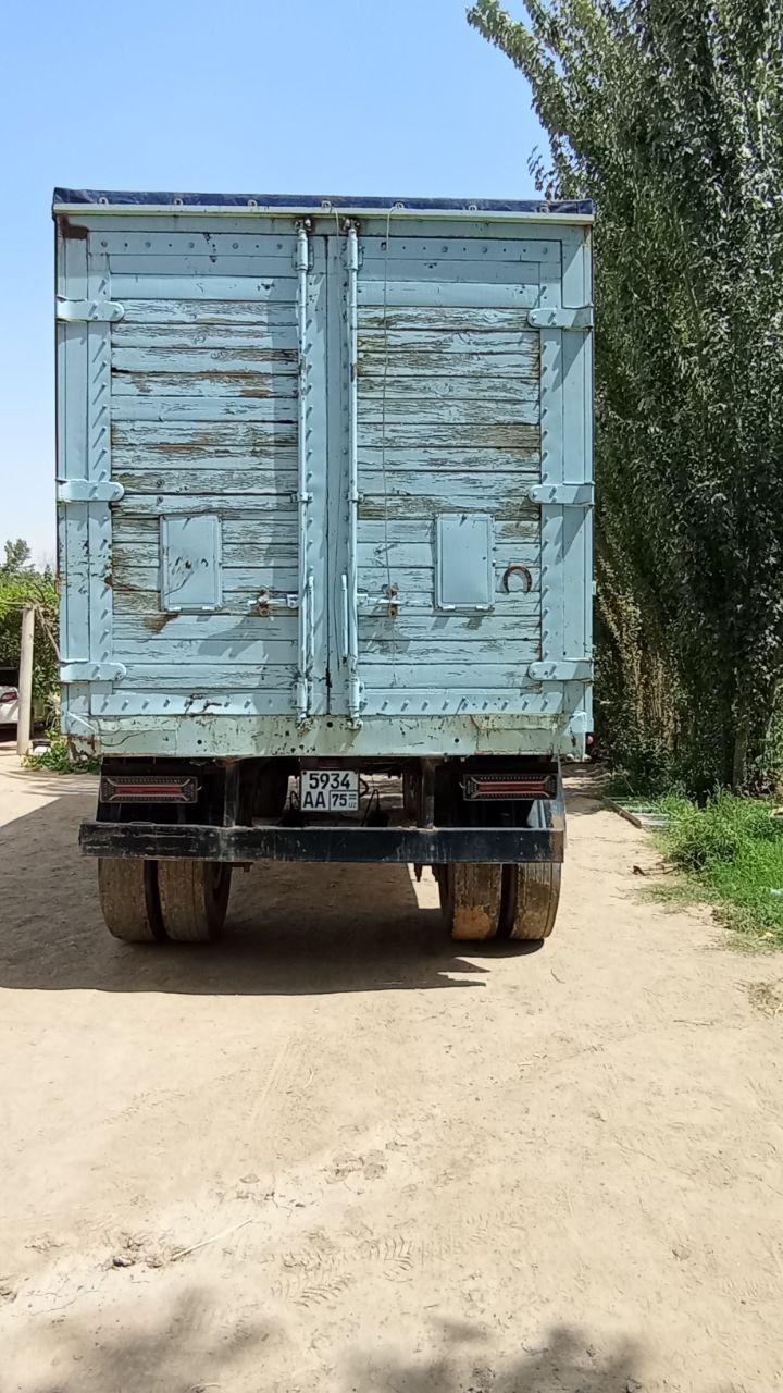 Kamaz sotiladi prisepi bilan