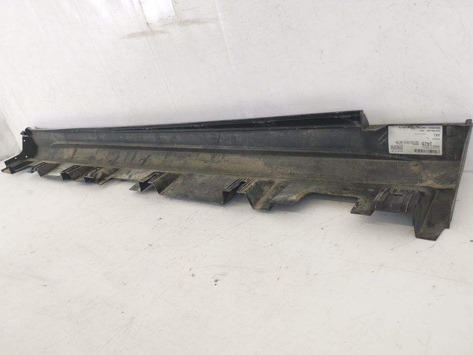 Ляв праг Mercedes-Benz / Mercedes-Benz GLE AMG W167 Оригинален, в добр