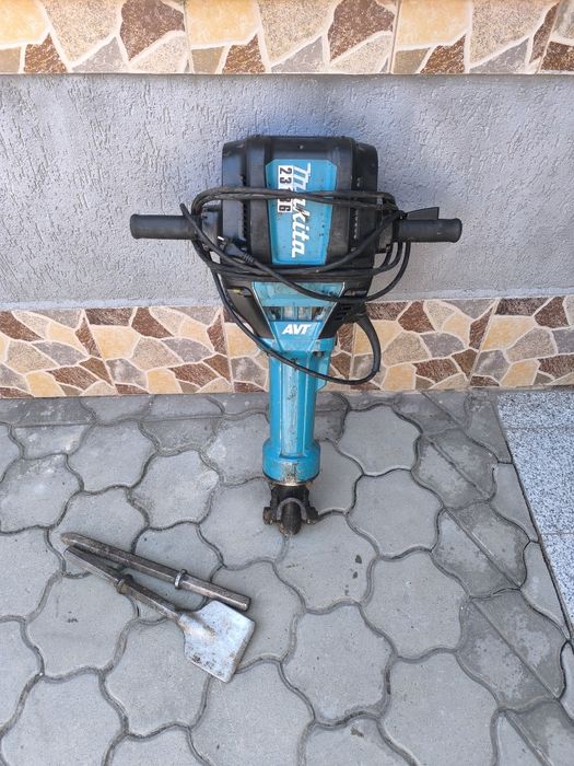 Închiriez betonieră, motocoasa